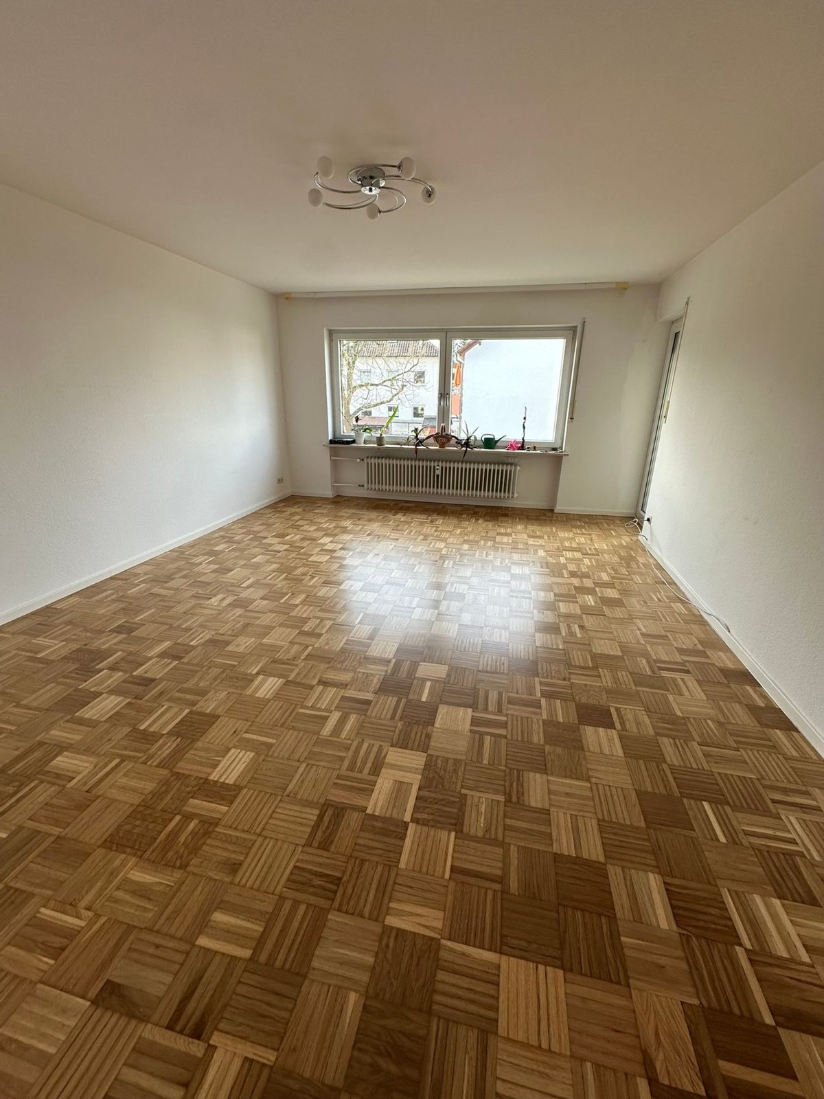 Renoviertes Mosaikparkett